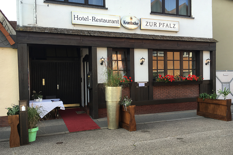 Gasthaus zur Pfalz – Ihr Hotel / Restaurant in Hockenheim - HOME